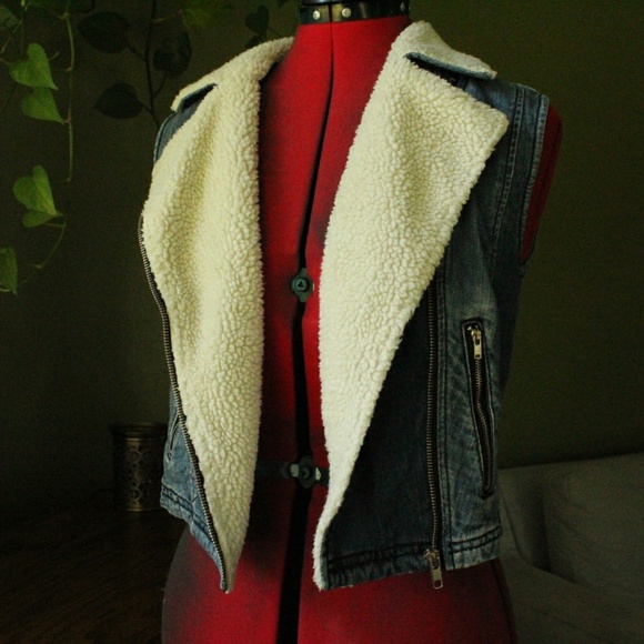 Bullhead Black Denim Vest - Picture 5 of 7